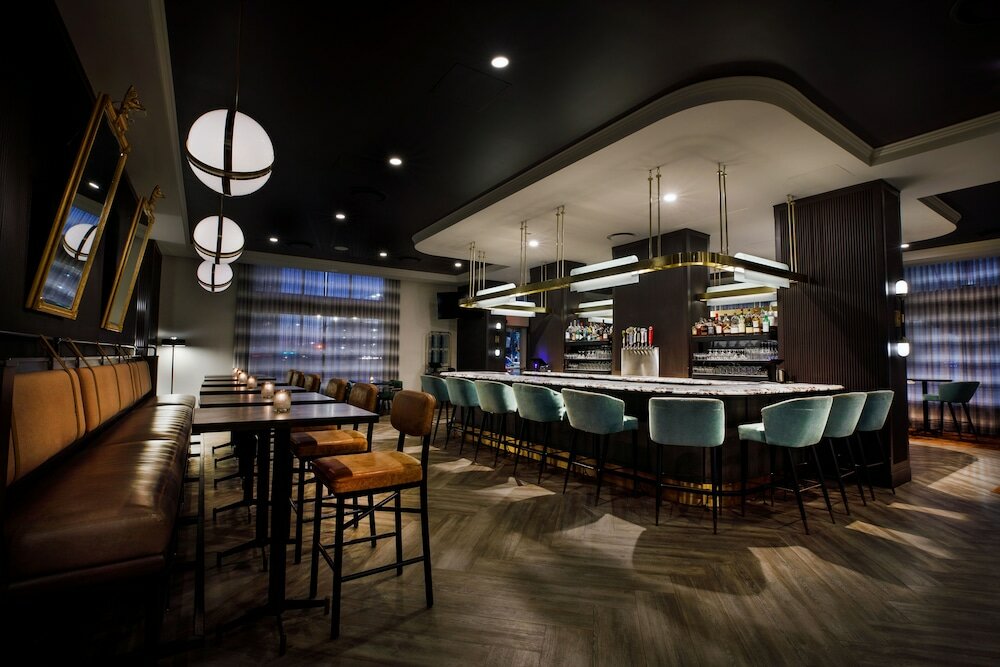 Фото Cyrus Hotel, Topeka, a Tribute Portfolio Hotel