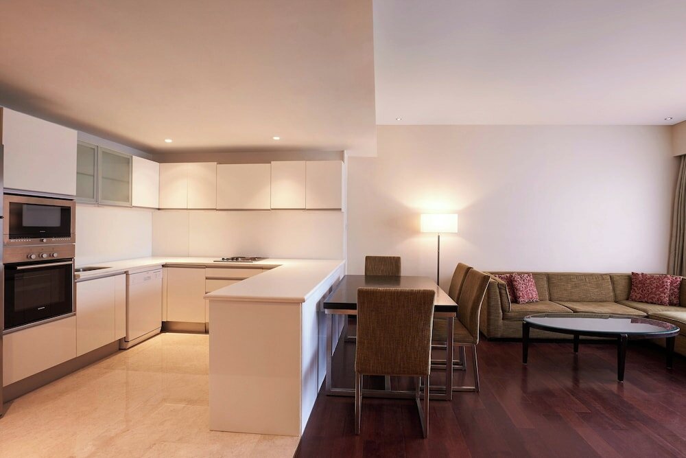 Фото Courtyard by Marriott Mumbai International Airport