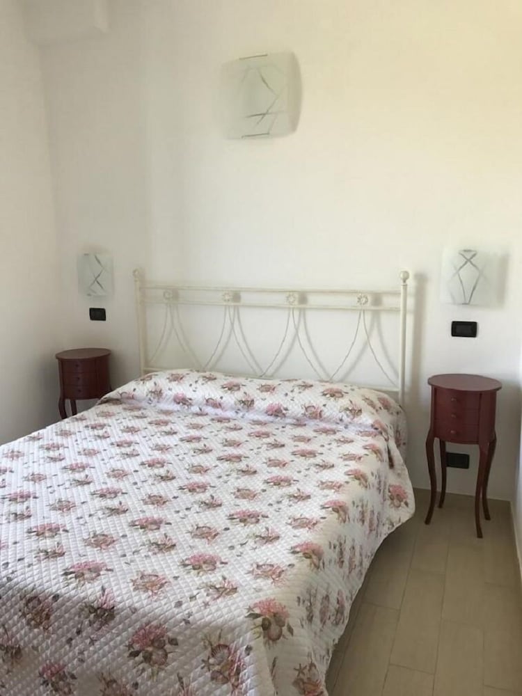 Фото Sandra Villa Rooms