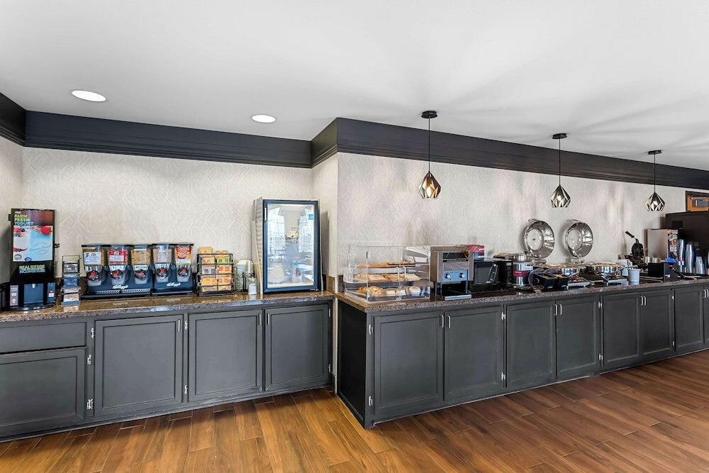 Фото Best Western Moriarty Heritage Inn