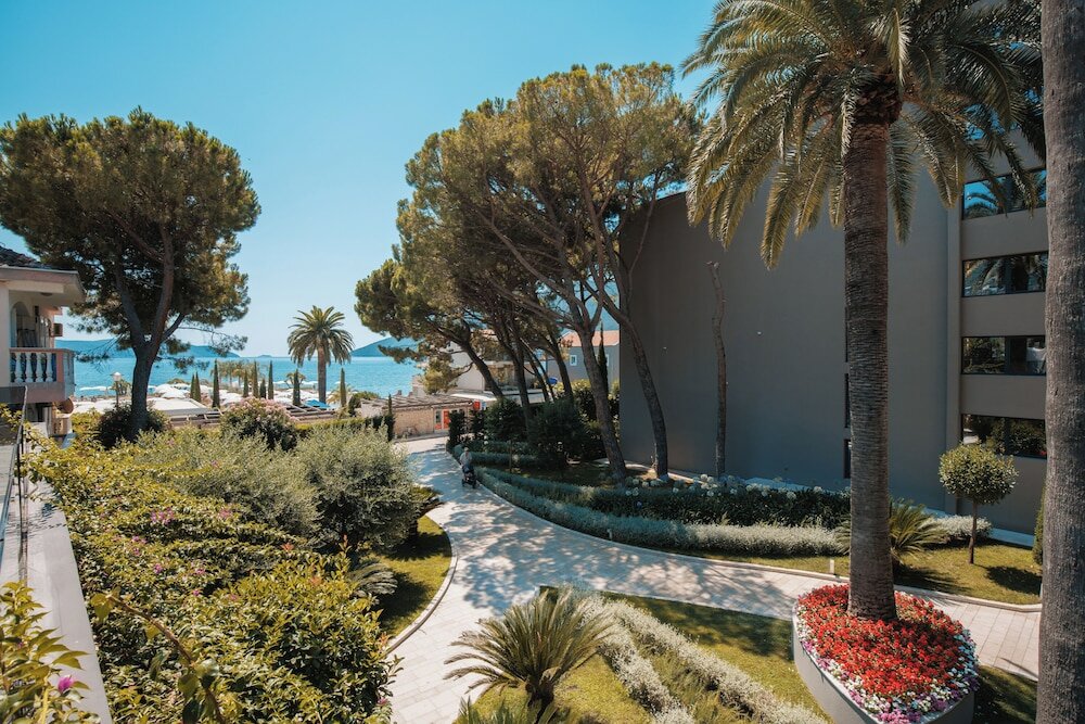 Фото Palmon Bay Hotel & SPA