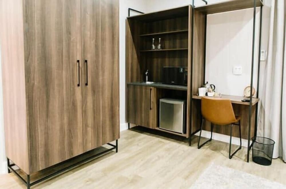 Фото 30 on Whites Guesthouse