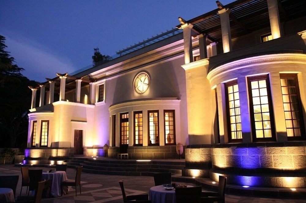 Фото The Ashbee Hotel