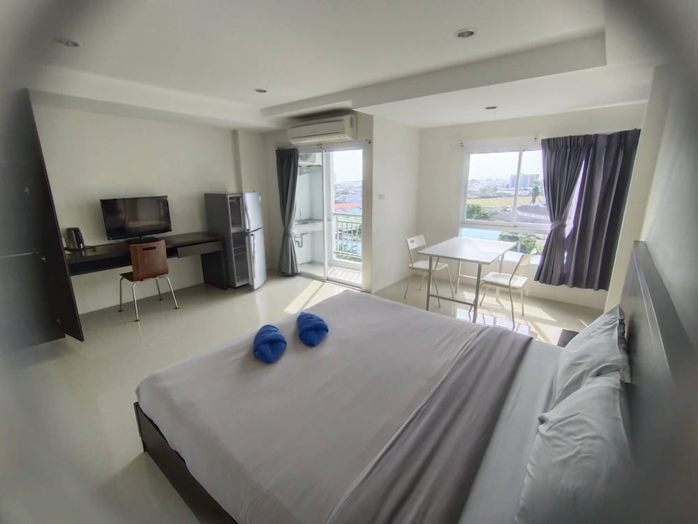 Фото The Precious Apartment