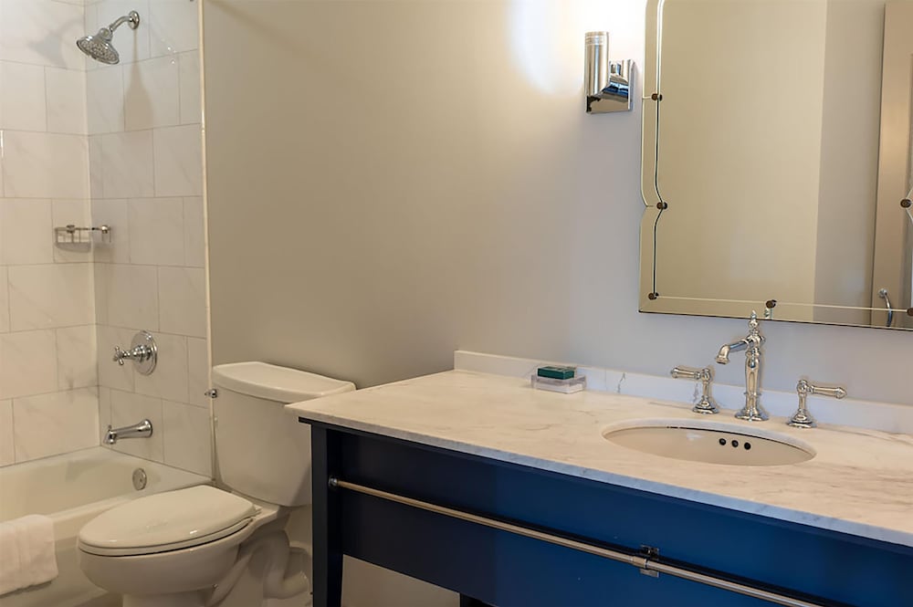 Фото Hilton Orrington Evanston