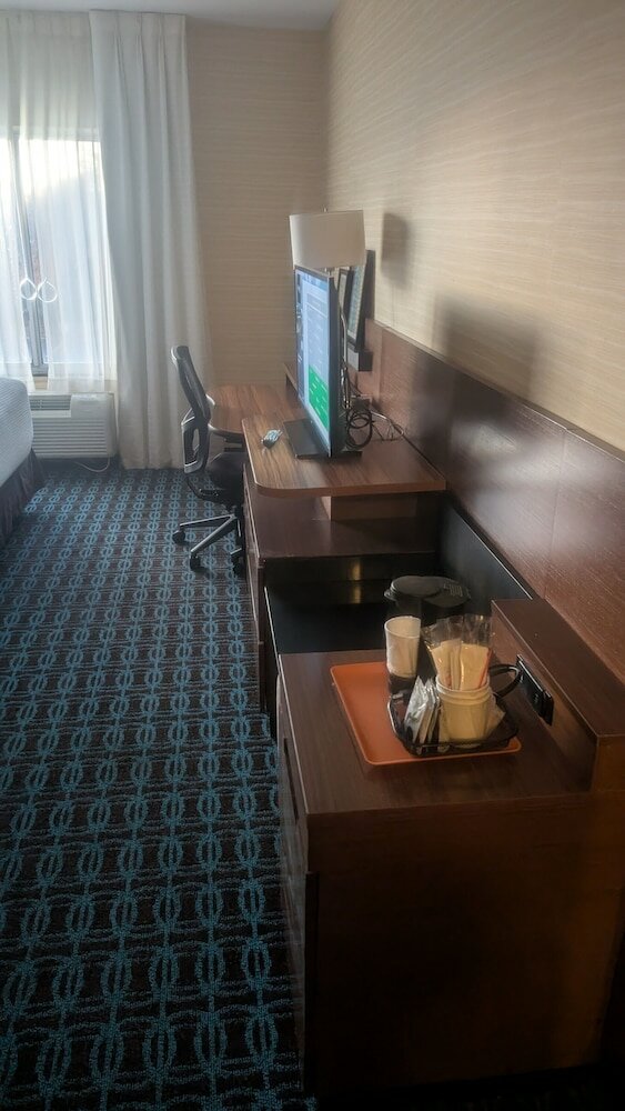 Фото Fairfield Inn & Suites by Marriott Detroit Troy