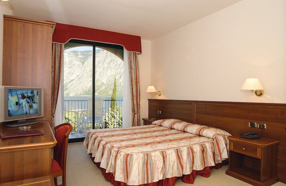 Фото Hotel Oasi Beach