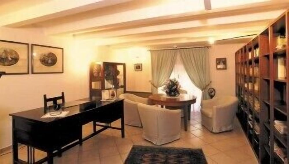 Фото Domus Mariae Albergo