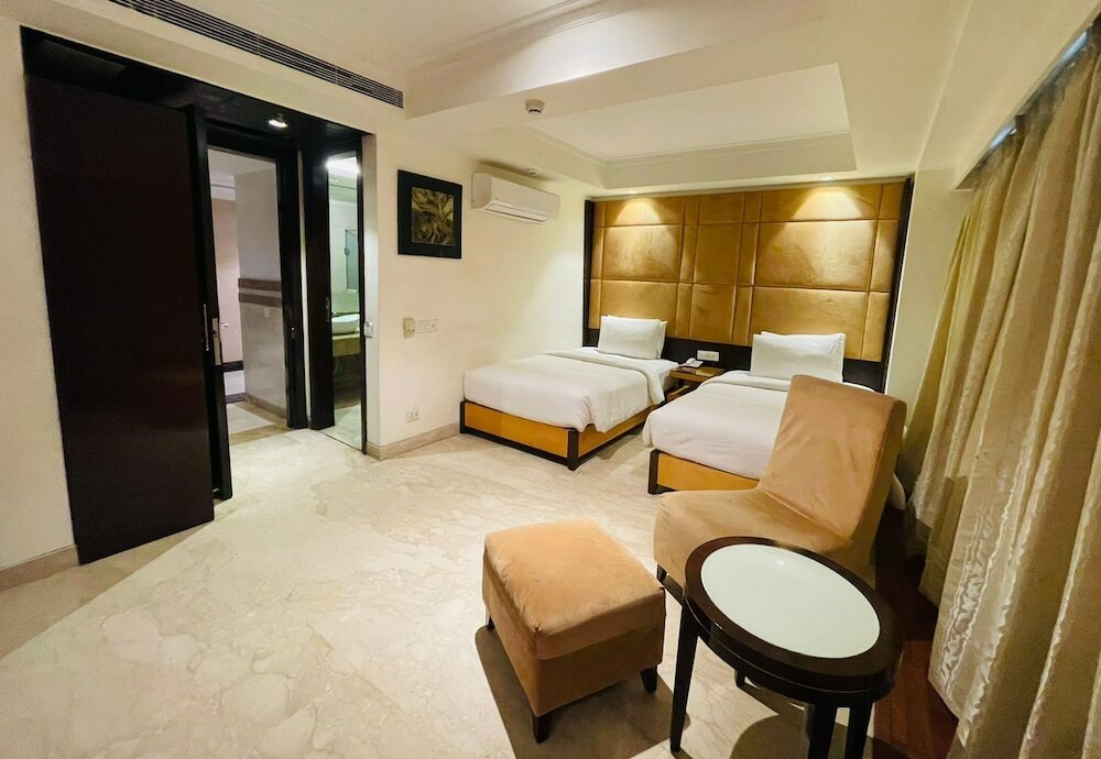 Фото Venizia Sarovar Portico Delhi