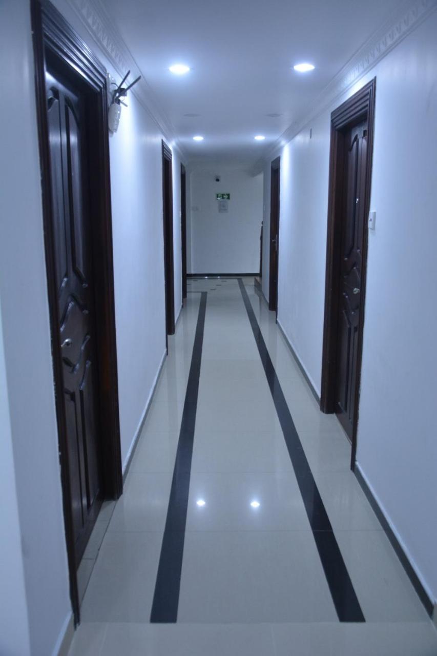 Фото Saasha City Hotel