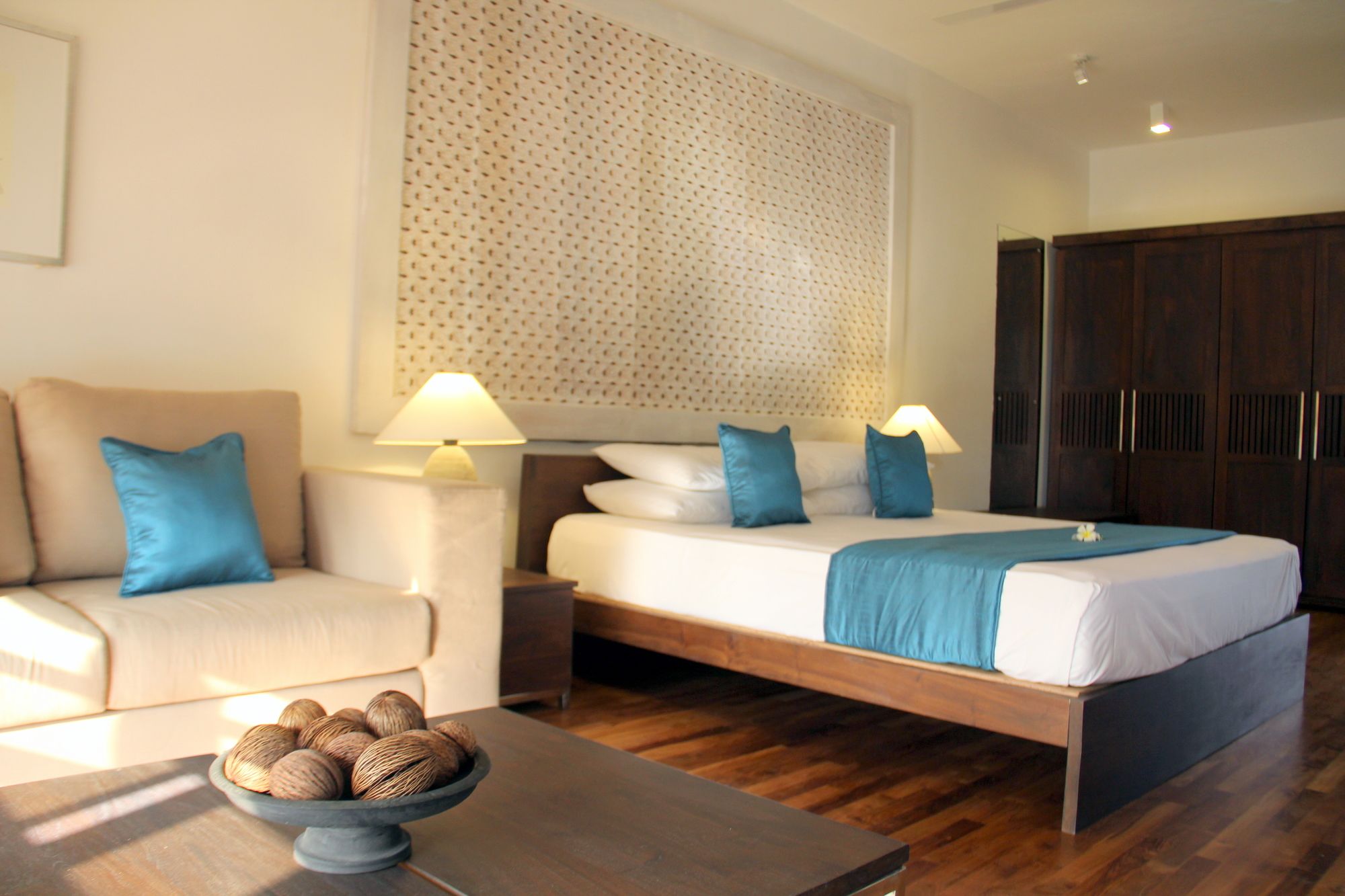 Фото Rockwell Colombo