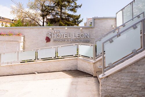 Гостиница Hotel Leon в Сан-Джованни-Ротондо