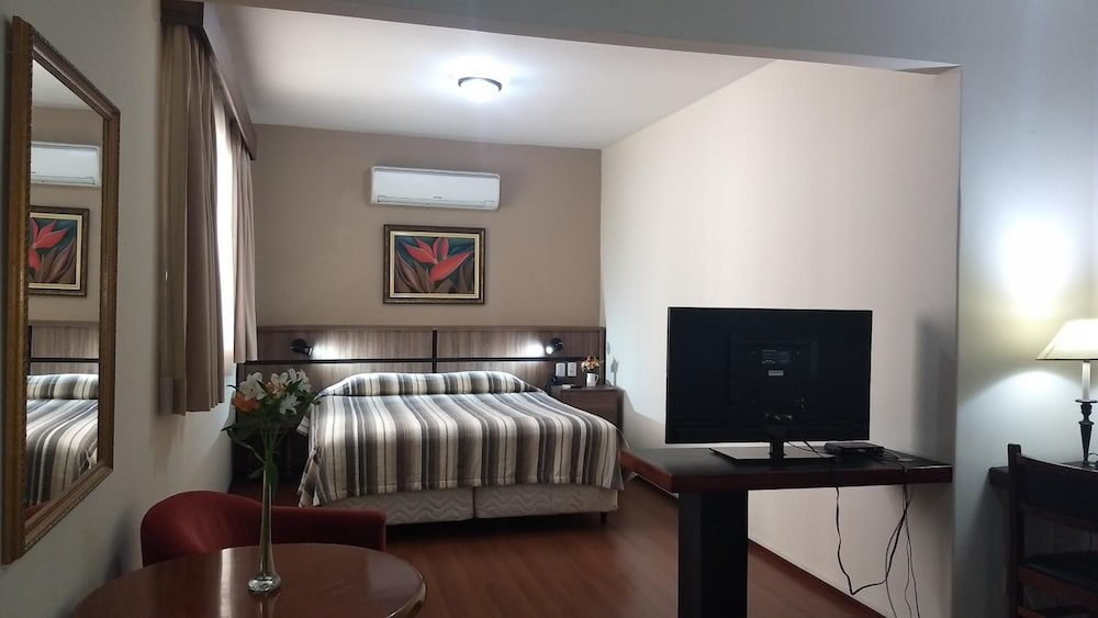 Фото Castel Plaza Hotel