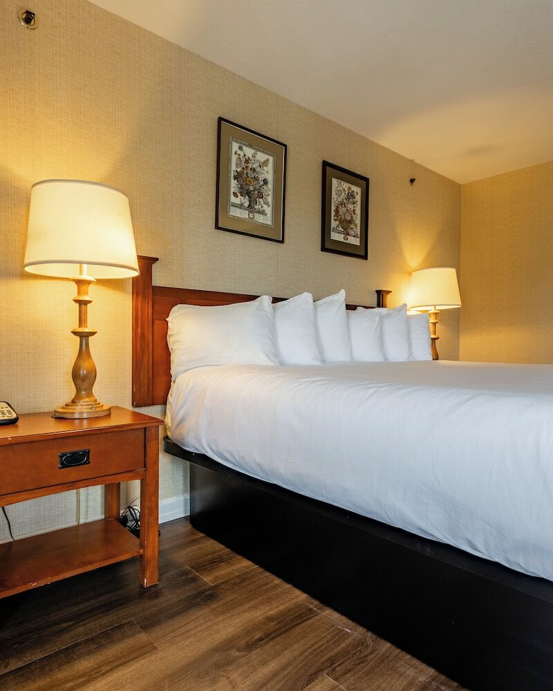 Фото The Wolfeboro Inn