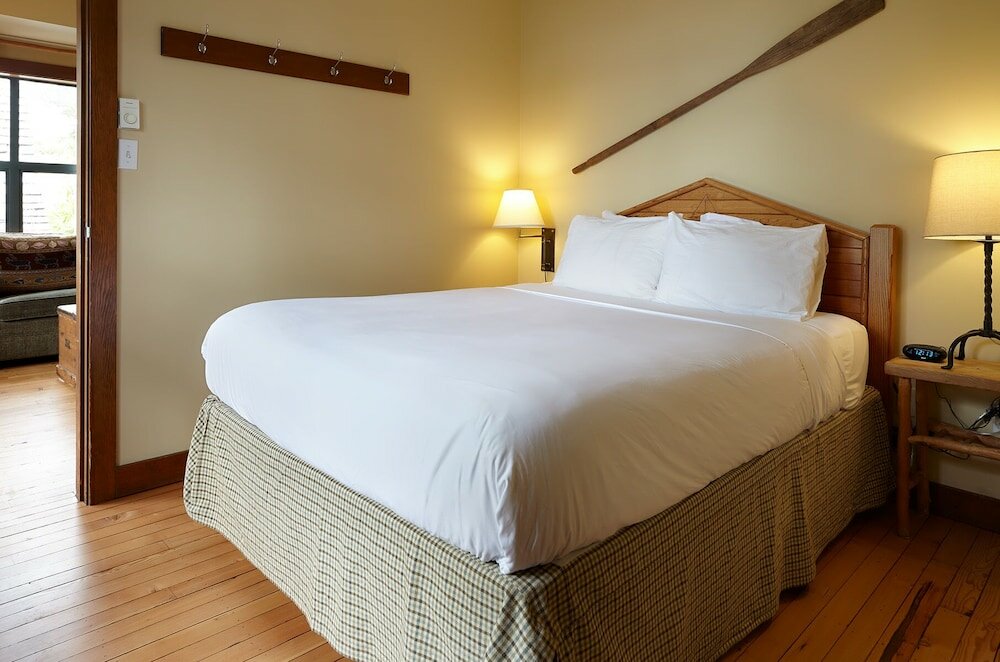 Фото Middle Beach Lodge