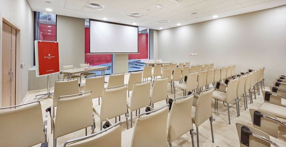 Фото Nh Collection Marseille