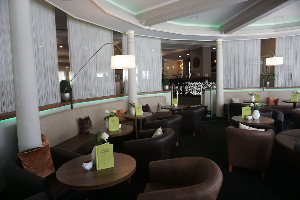 Фото Hotel Am Schloss Aurich Schlossresidenz