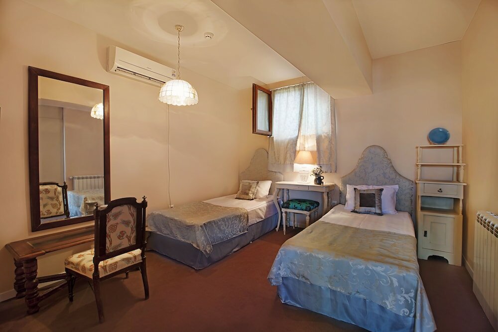 Фото Отель Караван