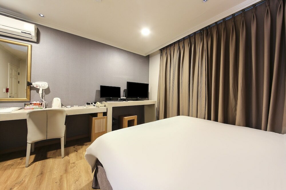 Фото Central Hotel