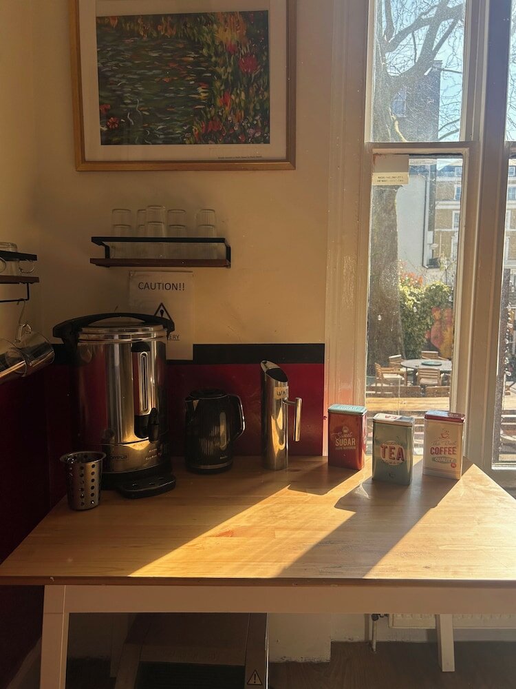 Фото Saint James Backpackers