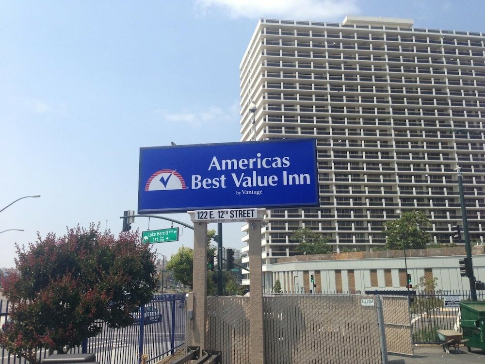 Фото Americas Best Value Inn Oakland Lake Merritt