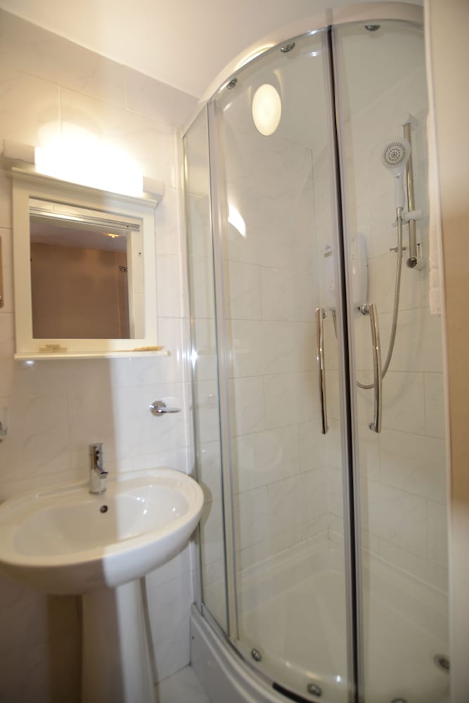 Фото Britannia Inn Hotel