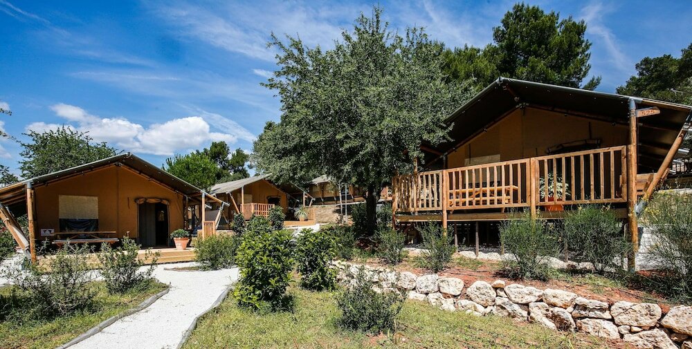 Фото Arena One 99 Glamping