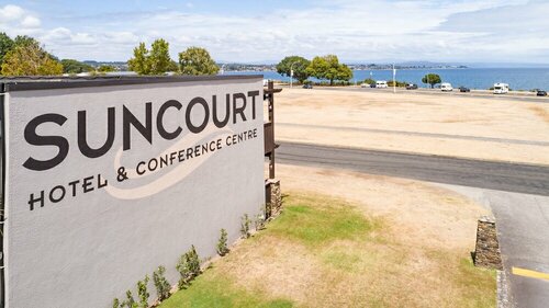 Гостиница Suncourt Hotel & Conference Centre в Таупо