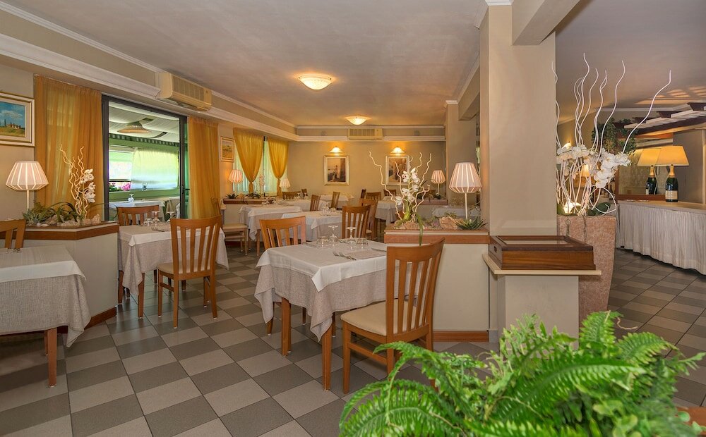 Фото Hotel Siesta