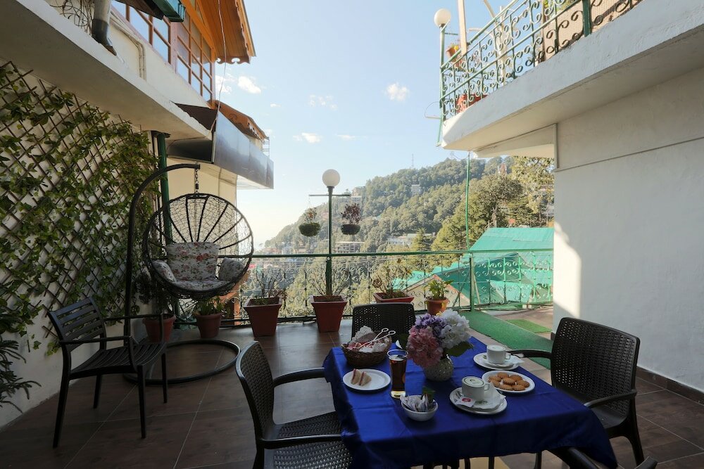 Фото Hotel Mongas