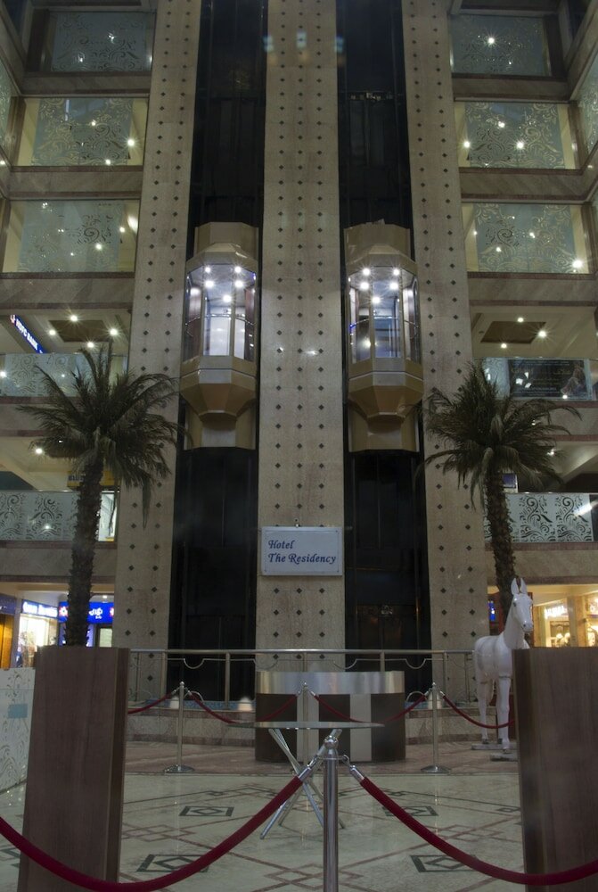 Фото The Residency Hotel