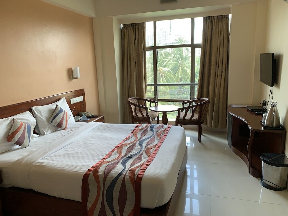 Фото Hotel Shubhangan