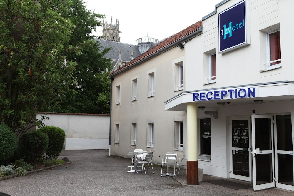 Фото Hôtel Revotel