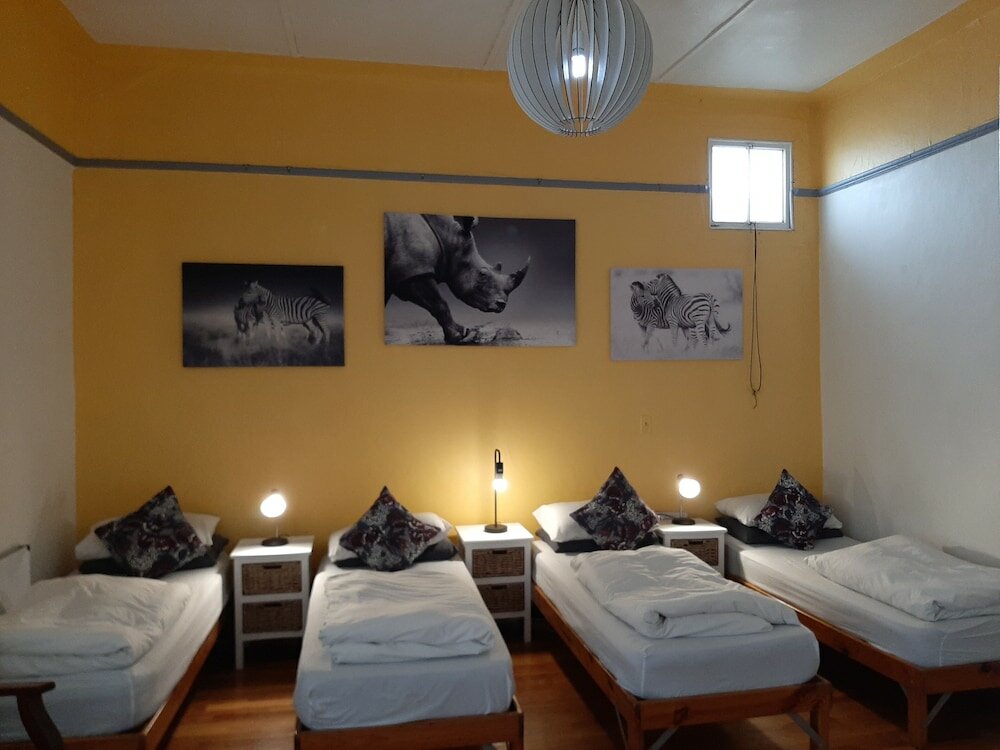 Фото Zebra Crossing Backpackers