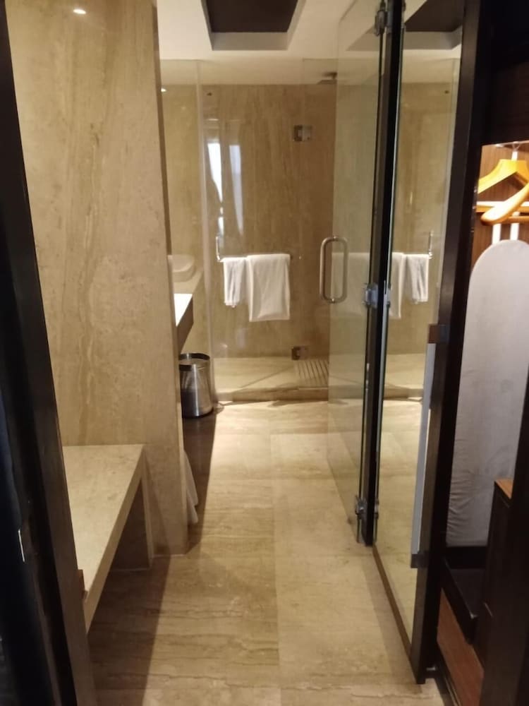 Фото Fortune District Centre Ghaziabad- Member ITC Hotel Group