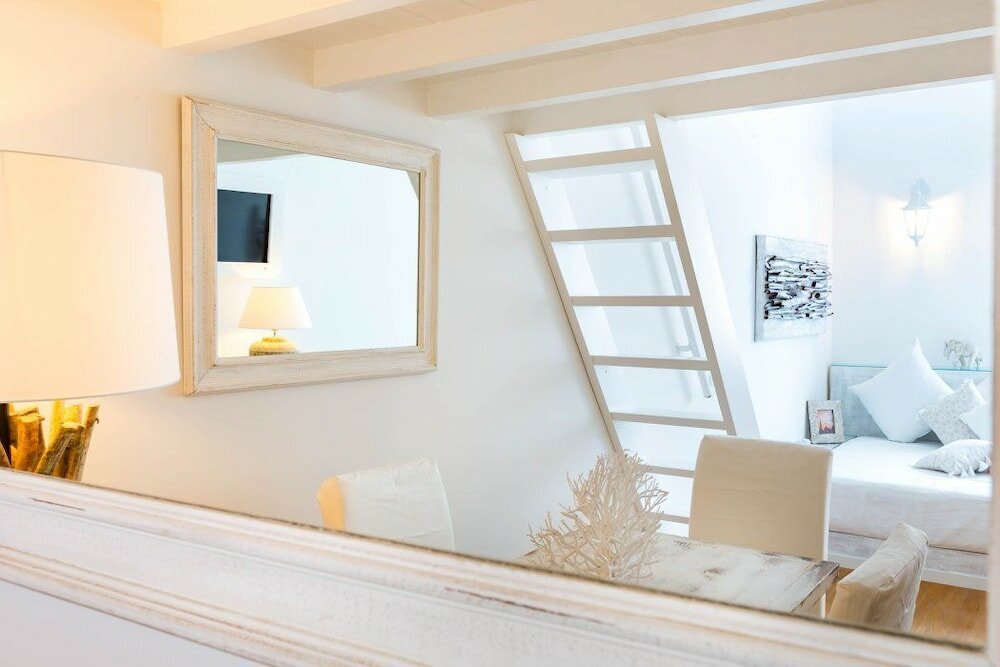 Фото Pantheon Luxury Gold Apartment