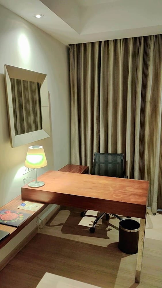 Фото Fortune District Centre Ghaziabad- Member ITC Hotel Group