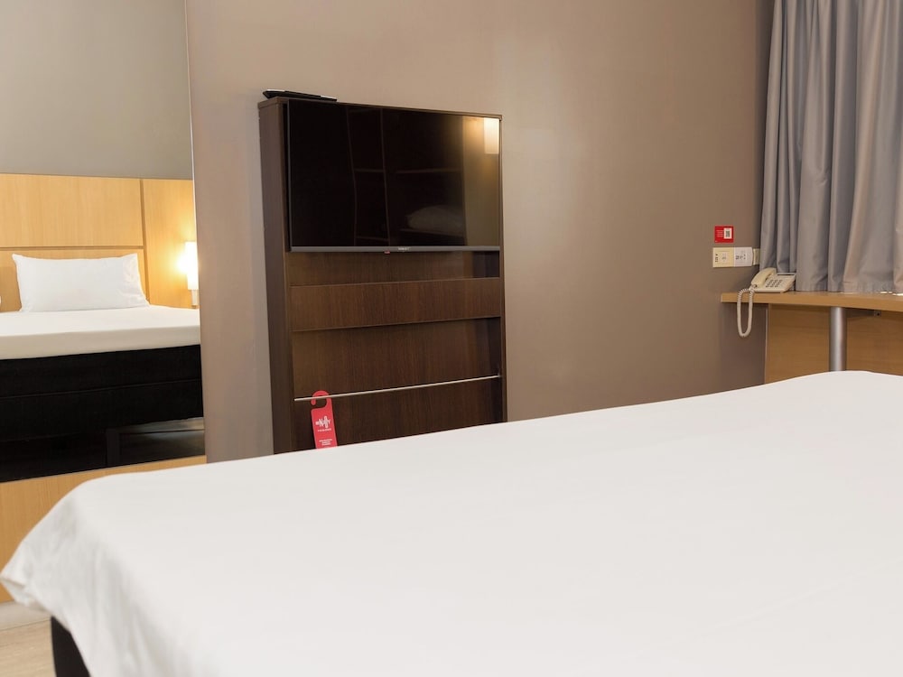 Фото ibis Buenos Aires Congreso Hotel