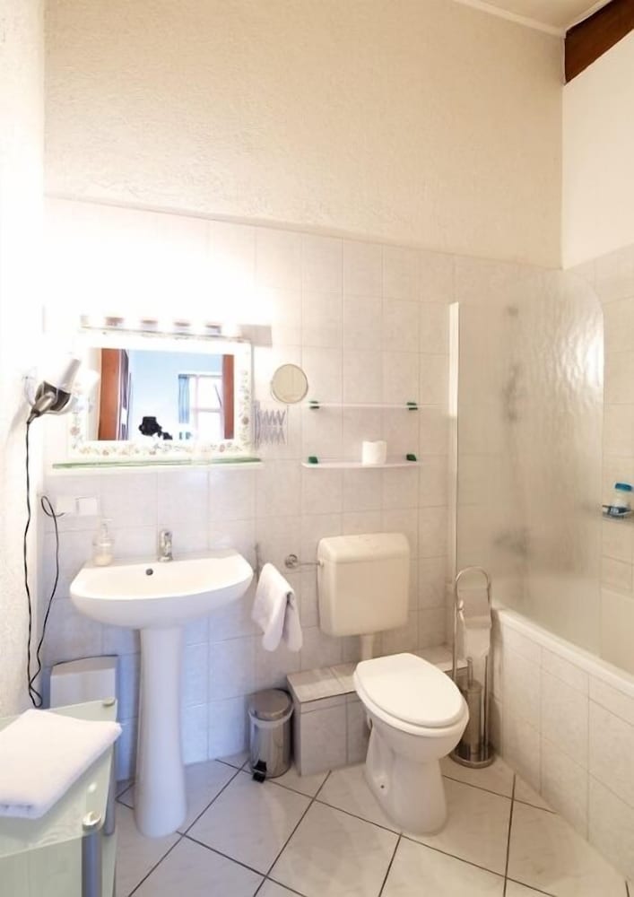 Фото Hotel Avalon