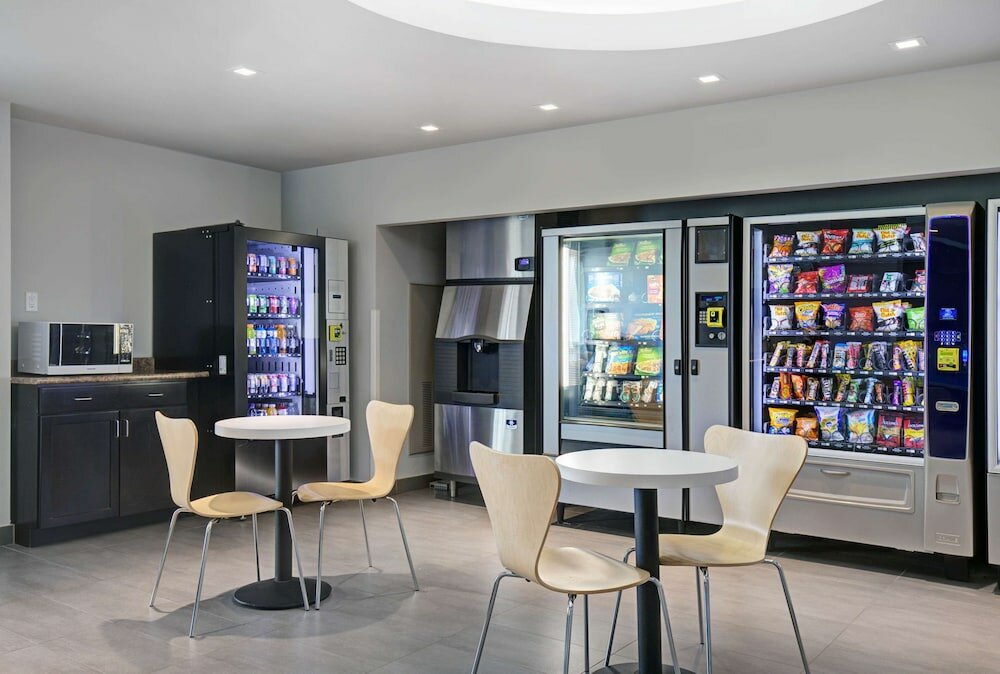 Фото Motel 6 Airdrie, Ab