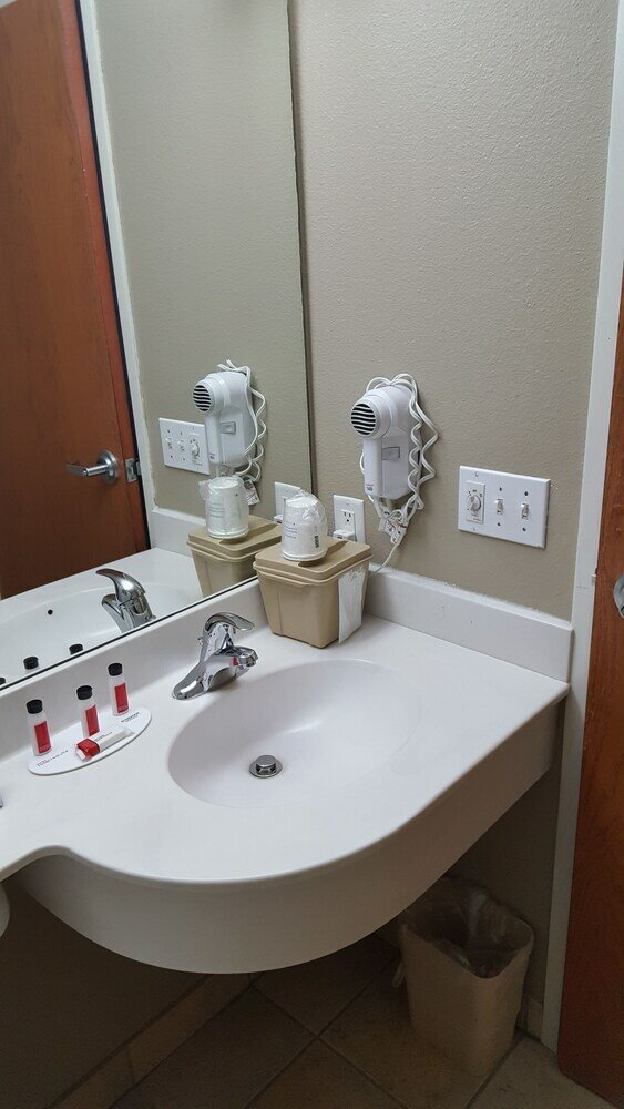 Фото Microtel Inn & Suites by Wyndham Bozeman