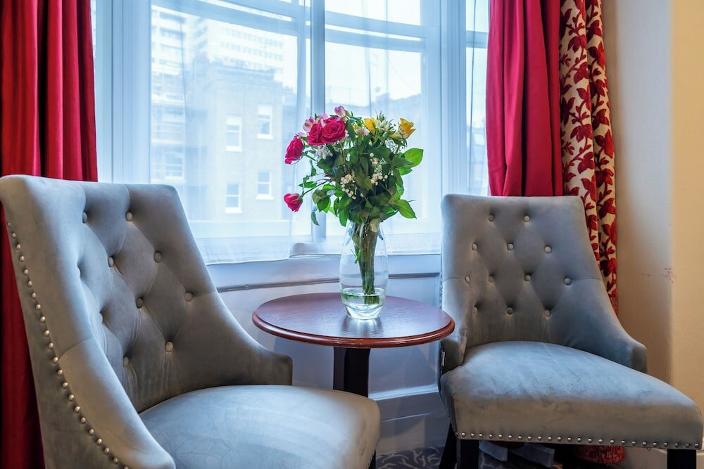 Фото Hotel La Place