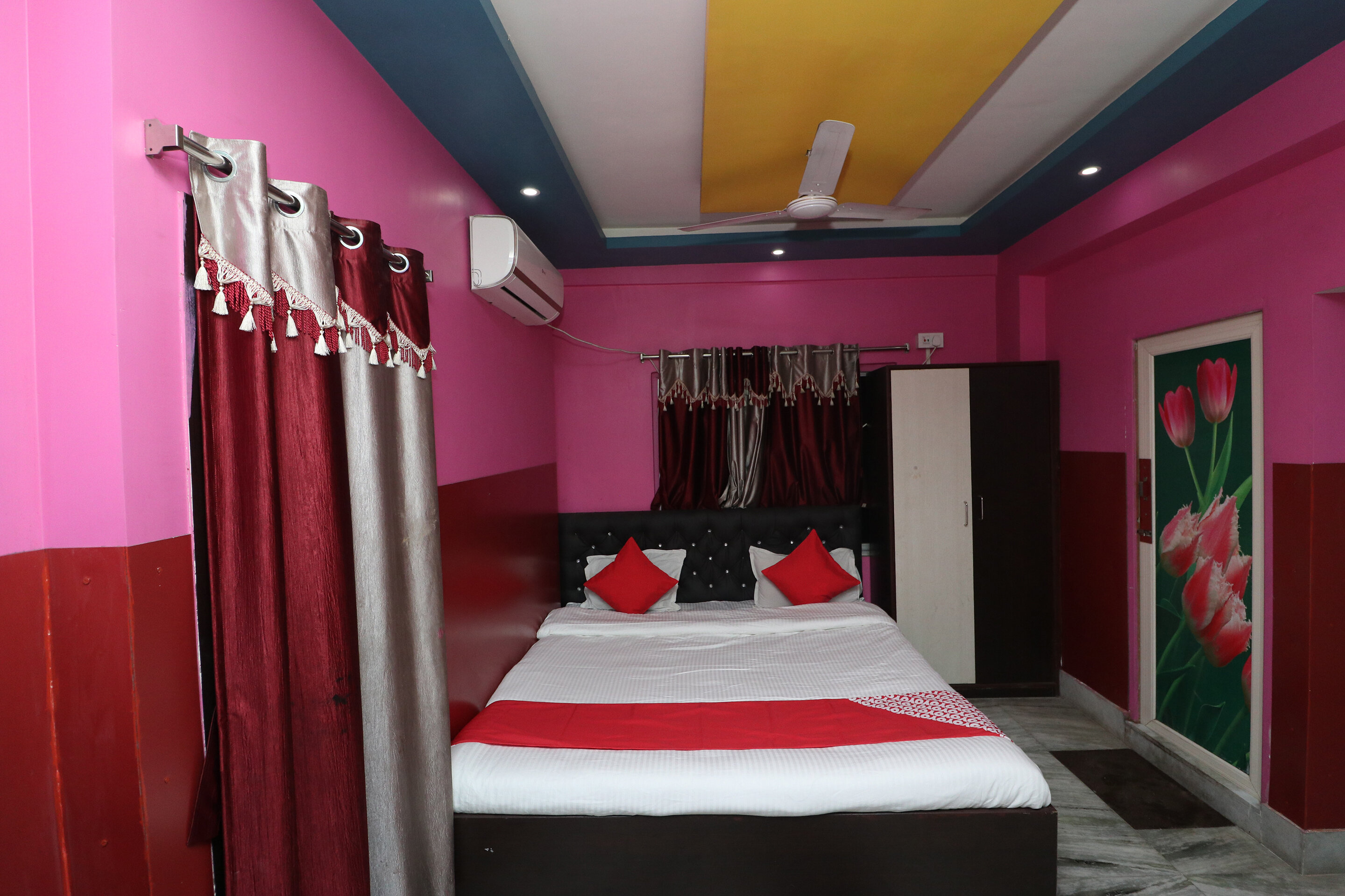 Фото Oyo 18490 Hotel Jagannath International