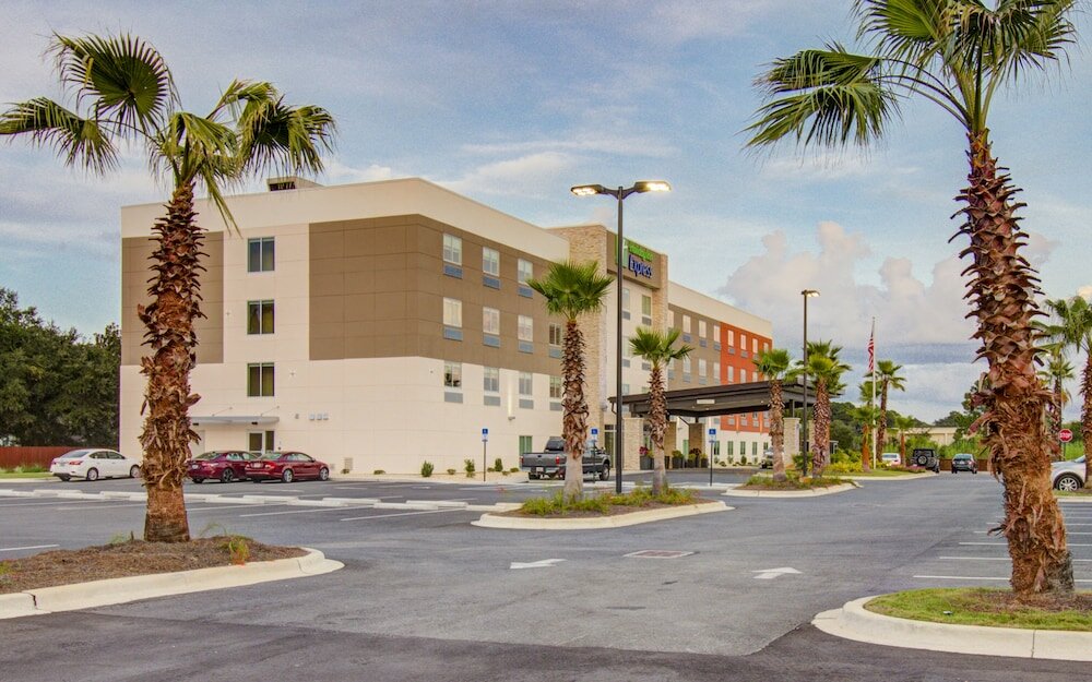 Фото Holiday Inn Express Fort Walton Beach Central, an Ihg Hotel
