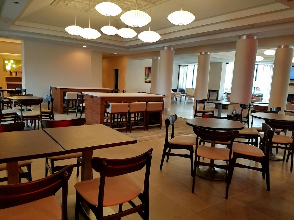 Фото Holiday Inn Irving Las Colinas, an Ihg Hotel