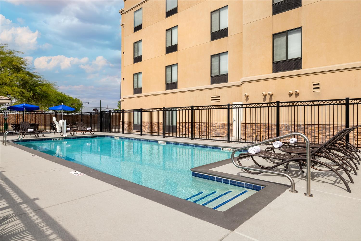 Фото Hampton Inn Las Vegas North Speedway