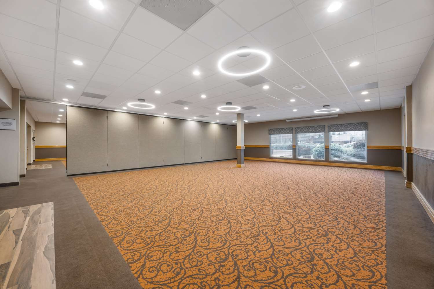 Фото Best Western Plus Mill Creek Inn