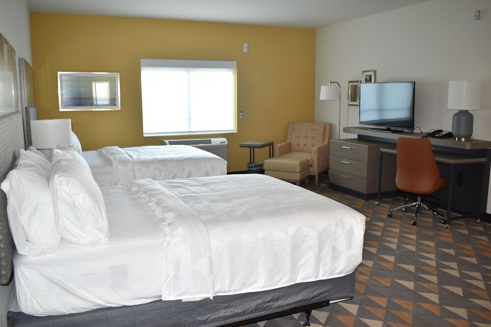 Фото Holiday Inn Kansas City - Northeast, an Ihg Hotel