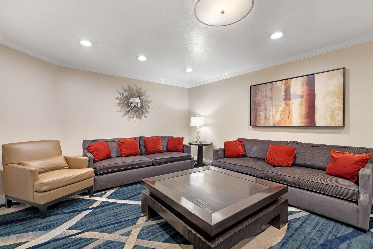 Фото Best Western Plus Newport Mesa Inn