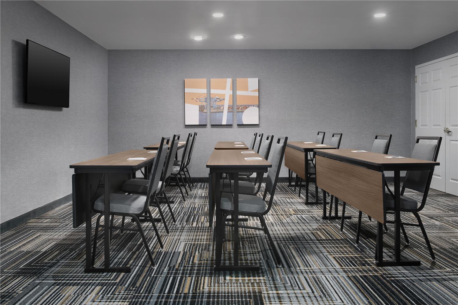 Фото Homewood Suites by Hilton Newark-Cranford